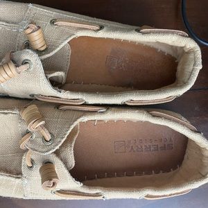 Sperry topsider 7.5- like new